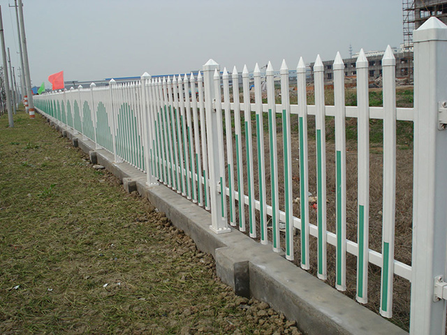 川森防护栏铁丝网怎样安装