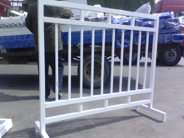 川森护栏安装方法
