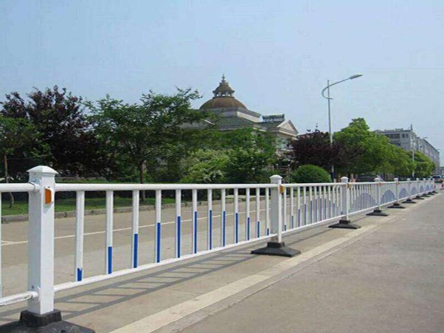 川森重庆巫溪县正规护栏