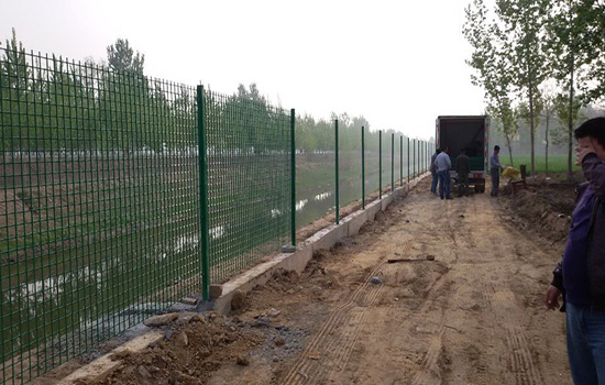 绿化带隔离护栏安装多少钱一米