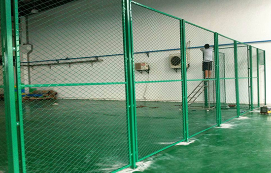 铁丝网围栏安装费多少钱一米制造厂家