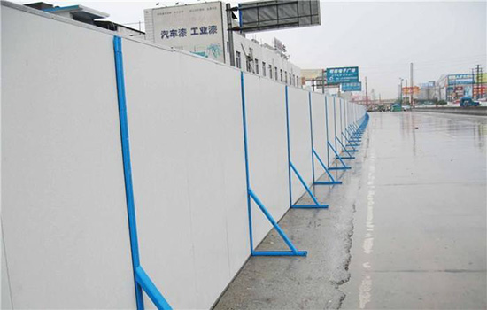 塑料围栏的价格安装施工方案