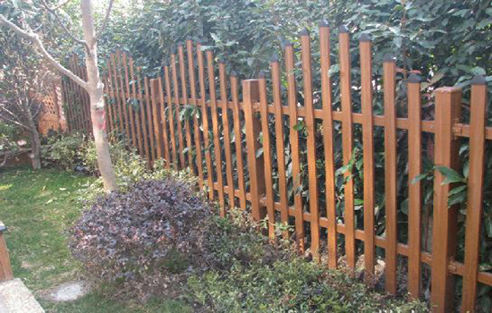 庭院围栏防木制造