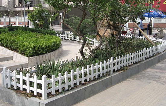 围墙围栏栏杆铁艺护栏栅栏在交通设施中的重要地位