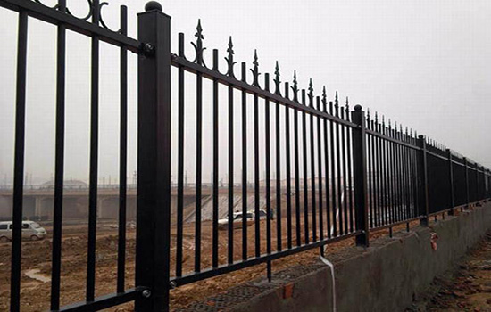 沈阳生产铁艺围栏的厂家安装注意事项