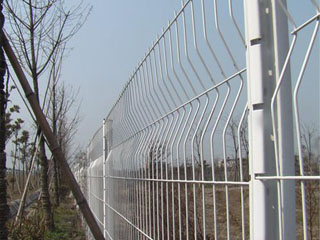桃形柱护栏网