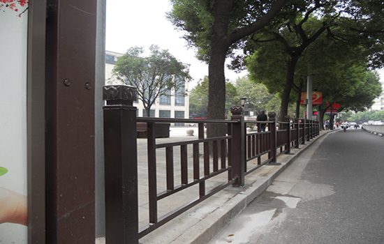 人行道隔离护栏